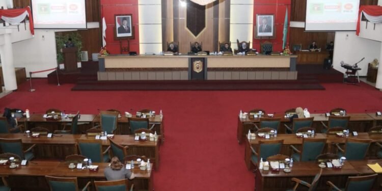 DPRD Dukung Pemprov Kalbar Optimalkan Pajak dan PAD Lewat Raperda