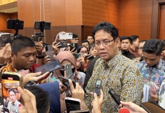 Menkeu Purbaya Rencanakan Tambah Lapisan Tarif Cukai Rokok untuk Tekan Rokok Ilegal