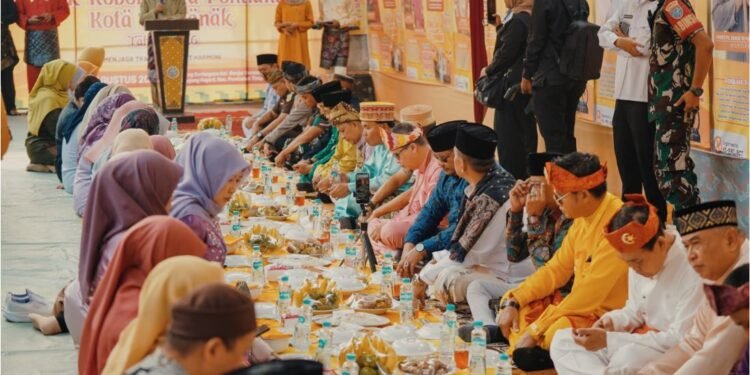 Robo’-Robo’ dan Seprah yang Menyatukan Warga Pontianak