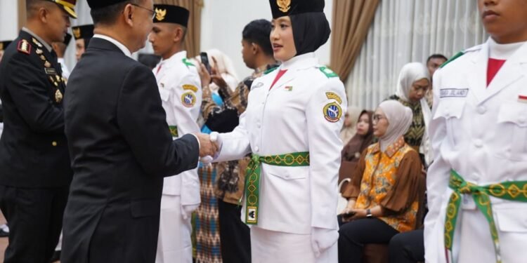 Paskibraka Pontianak 2026 Dikukuhkan, Wali Kota Tekankan Amanah dan Pengabdian