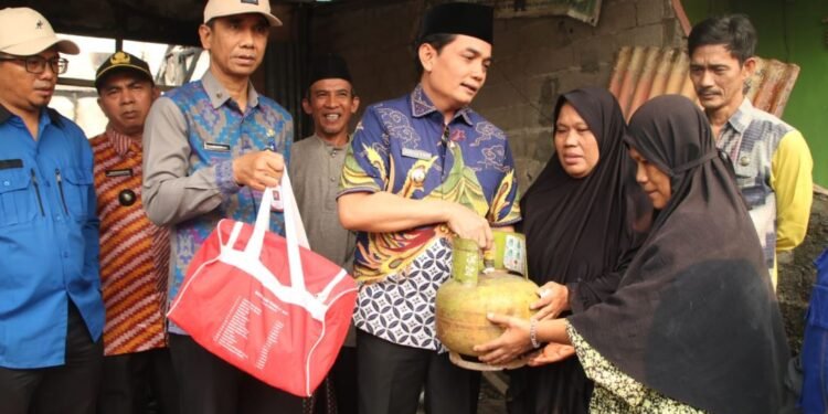 Rumah Terbakar, Pemkot Pontianak Bantu Kebutuhan Dasar Keluarga Nur’Aini
