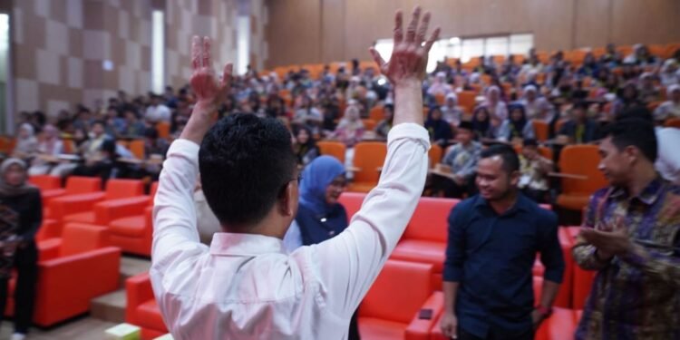 Sekolah Politik Pontianak Jadi Ruang Generasi Muda Perluas Wawasan Politik