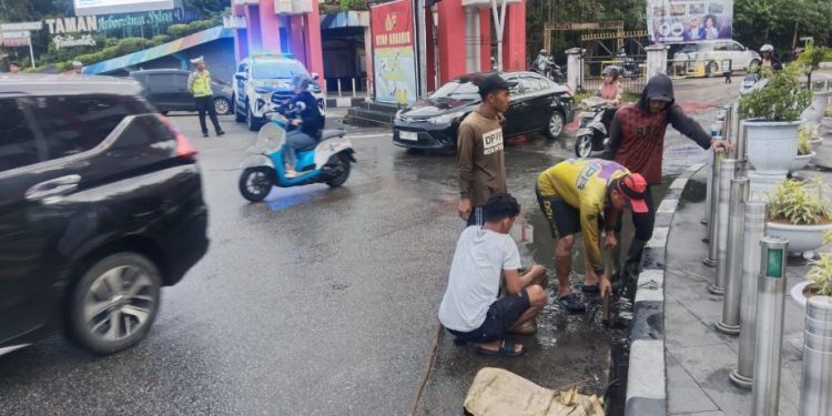 Pontianak Siaga Banjir Rob 2 Meter