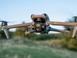 DJi Rilis Drone Terbaru DJI Air 3 dengan Kamera Ganda dan Daya Tahan Baterai Lebih Lama