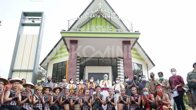 Bupati PH Resmikan Gereja Katolik Santa Maria RSA