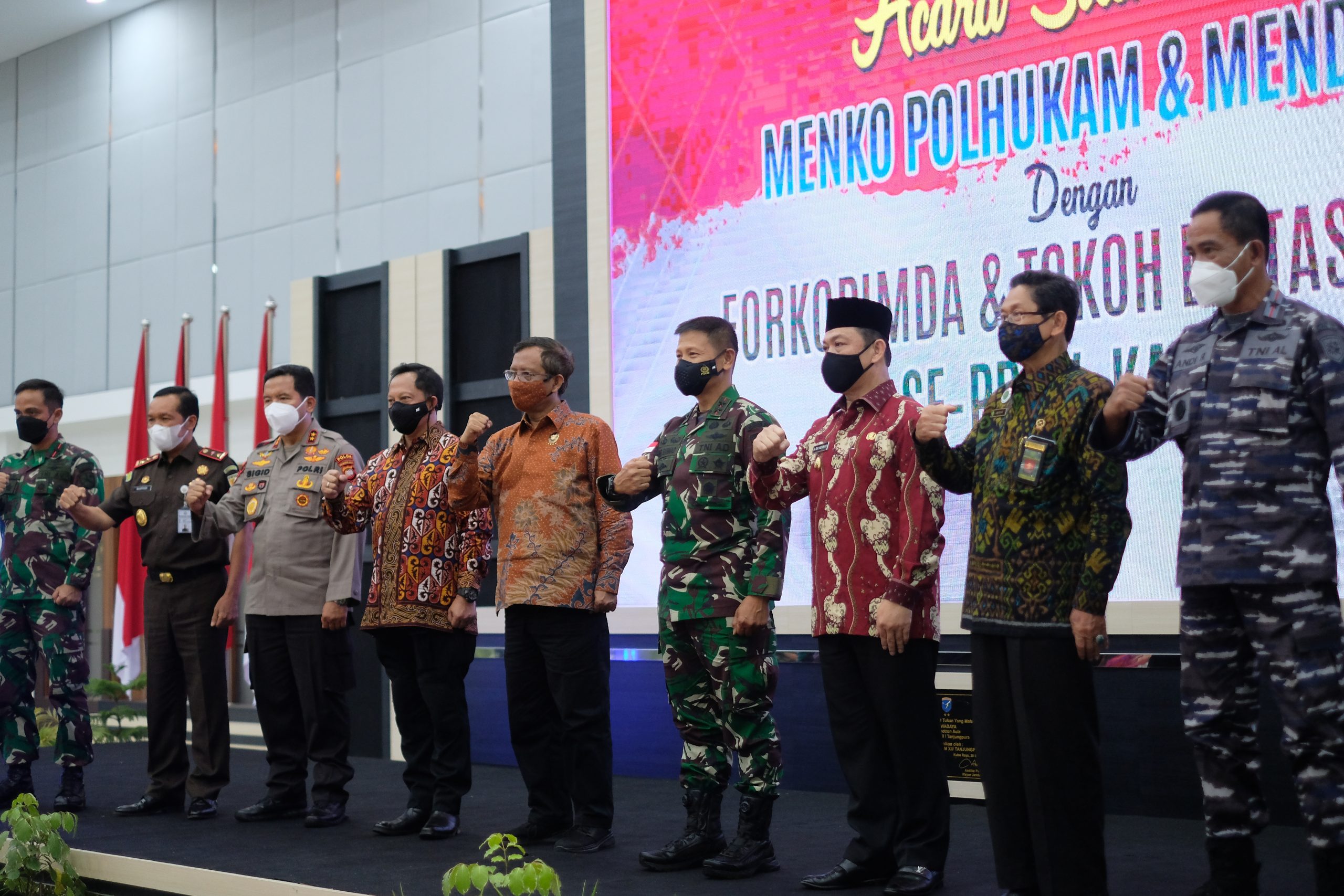 Silaturahmi Para Tokoh di Kalbar dengan Menko Polhukam dan Mendagri