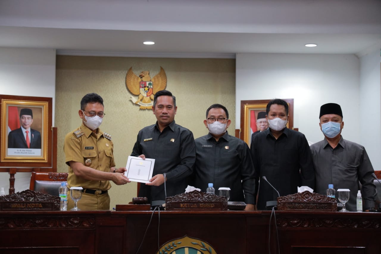 Eksekutif – Legislatif Sahkan 4 Perda Kota Pontianak