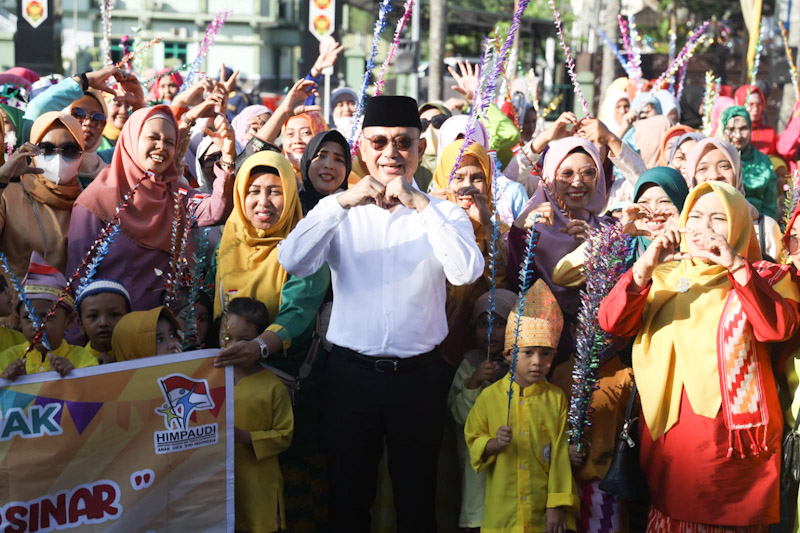 Karnaval Budaya Anak PAUD dan Harapan untuk Pontianak Bersinar