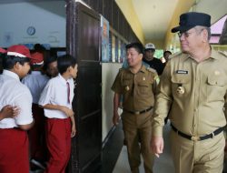 Kunker Pj. Gubernur ke Sambas: Kebersihan Sekolah Jadi Kunci Cegah Penyebaran DBD di Kalimantan Barat