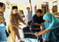 Perkuat Pelayanan Sosial bagi Lansia dan Penyandang Disabilitas, Pemkot Pontianak Salurkan Bantuan Alat Bantu