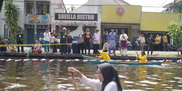 Buka Lomba Sampan, Edi Kamtono Ajak Warga Kembangkan Potensi Sungai Jawi