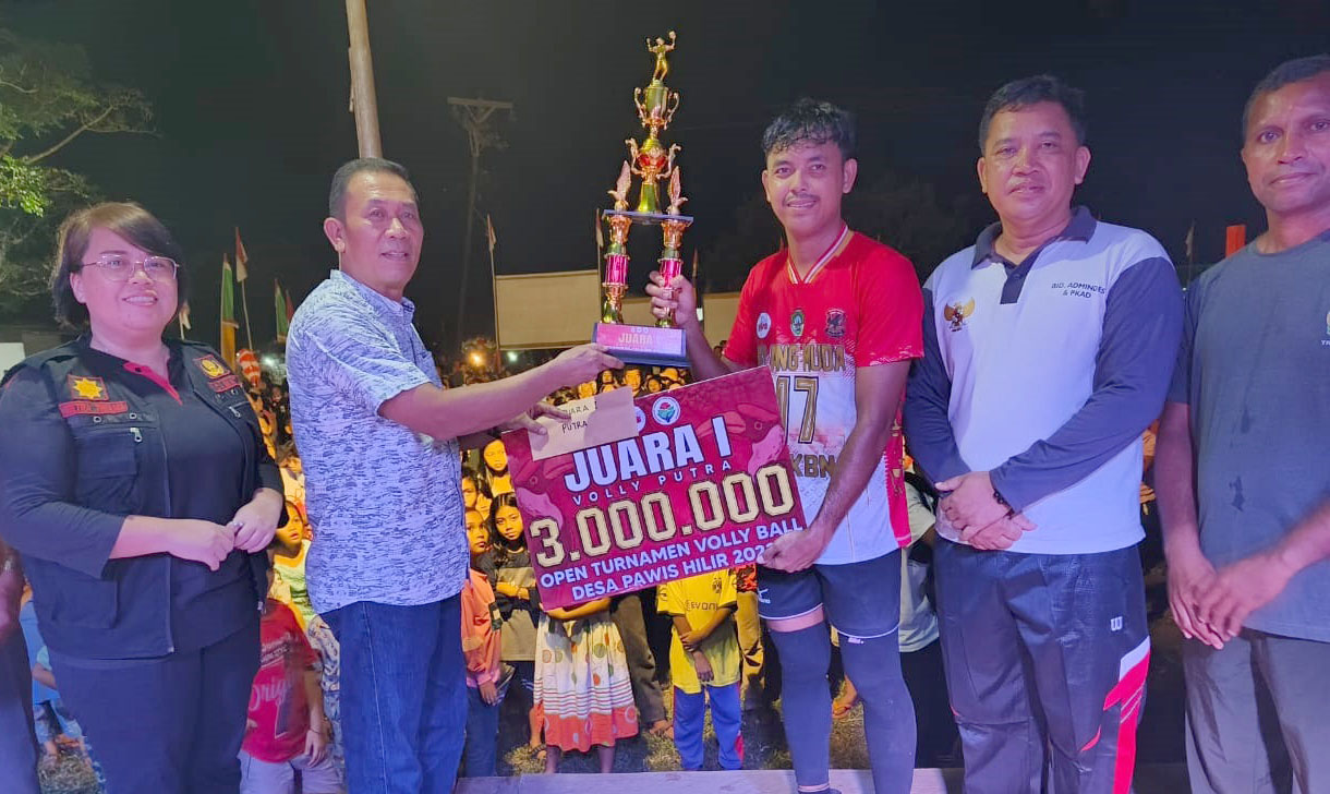 Tutup Turnamen Bola Voli Desa Pawis Hilir 2023, Vinsensius Dorong Semangat Positif, Perhatian Terhadap Stunting dan Kemiskinan