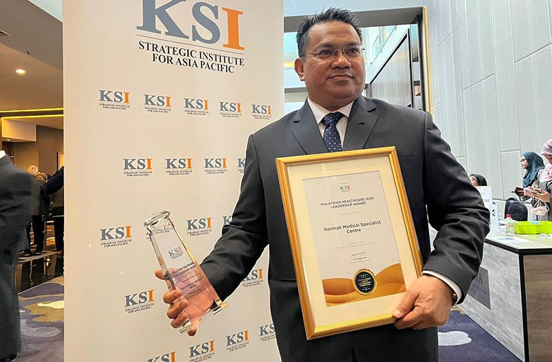 NMSC Raih Malaysian Healthcare Icon Leadership Award