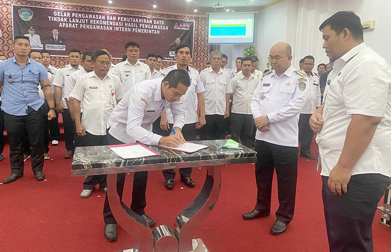 Peringatan dan Arahan Pj. Bupati Landak dalam Pengawasan Keuangan dan Pesta Demokrasi