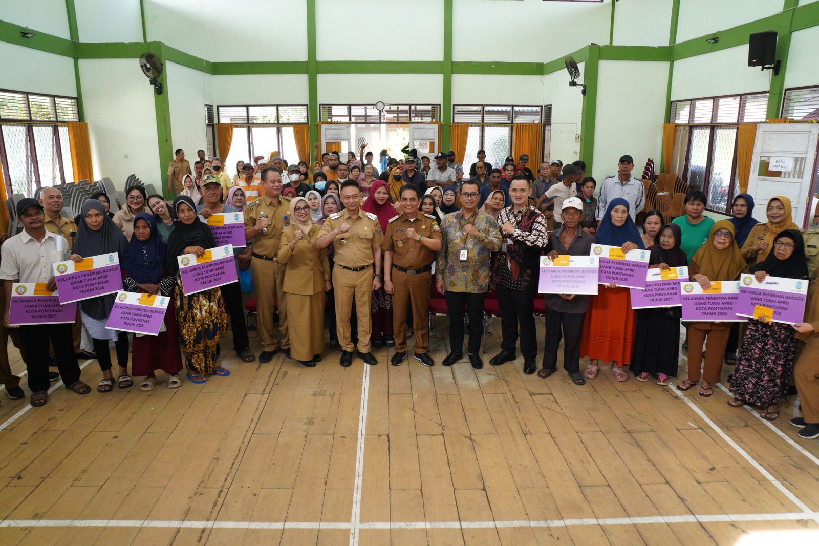 Pemkot Salurkan Bansos Tunai Senilai Rp2,58 miliar untuk 4.312 KK