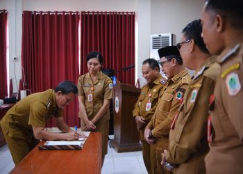 Wabup Kapuas Hulu Tandatangani Komitmen Bersama Verifikasi E-Walidata SPID