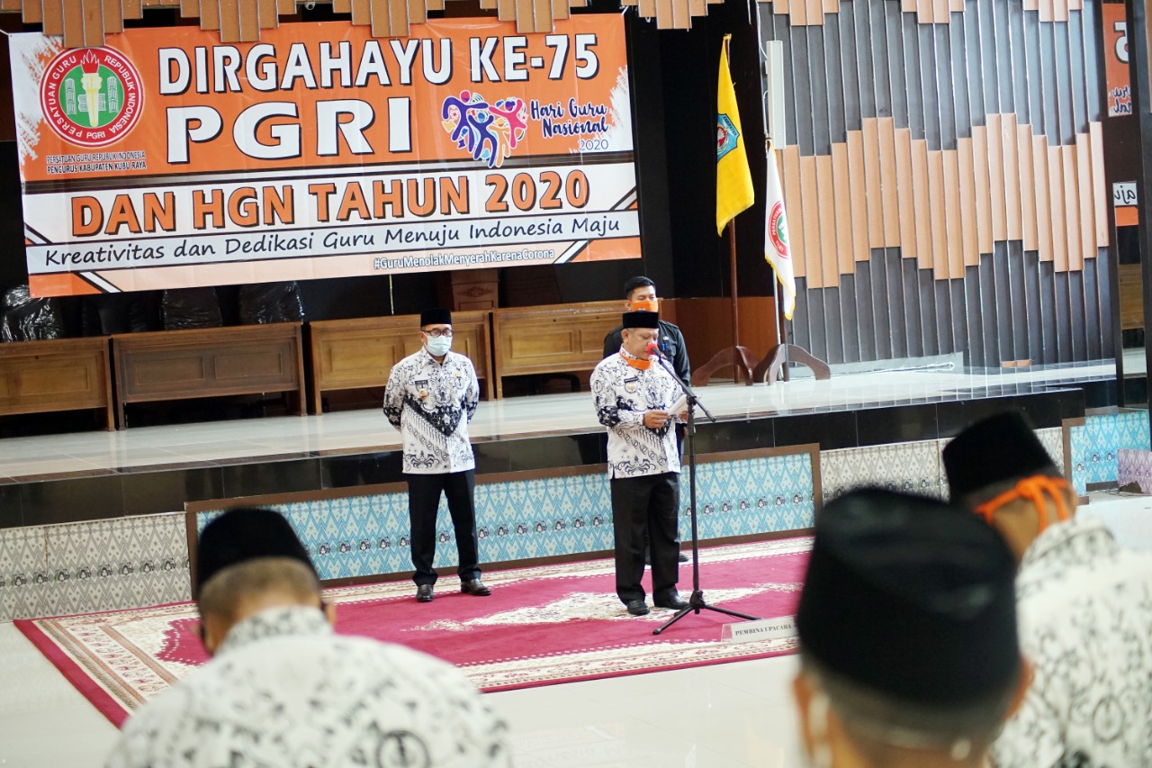 Peringatan Hari Guru di Kubu Raya