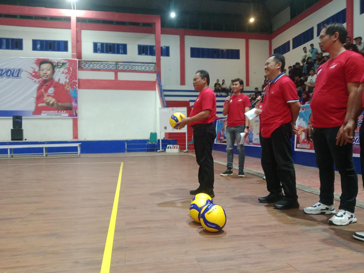 Open Tournament Bola Voli Meriahkan Hari Ulang Tahun Kota Putussibau ke-129