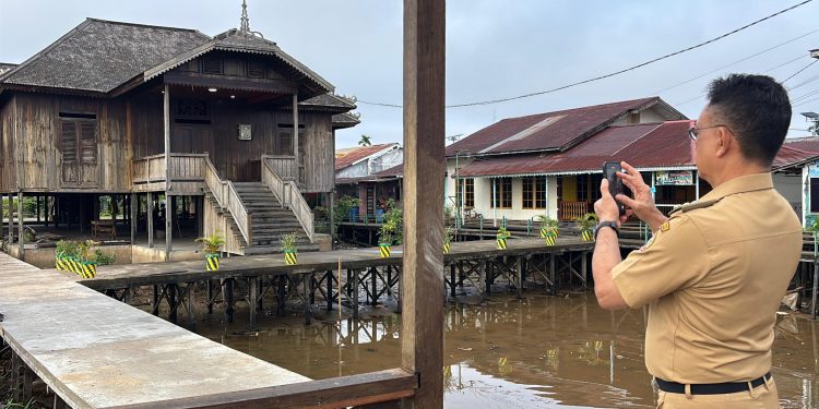 Pemkot Pontianak Percantik Rumah Budaya Kampung Caping, Ikon Baru di Tepi Kapuas
