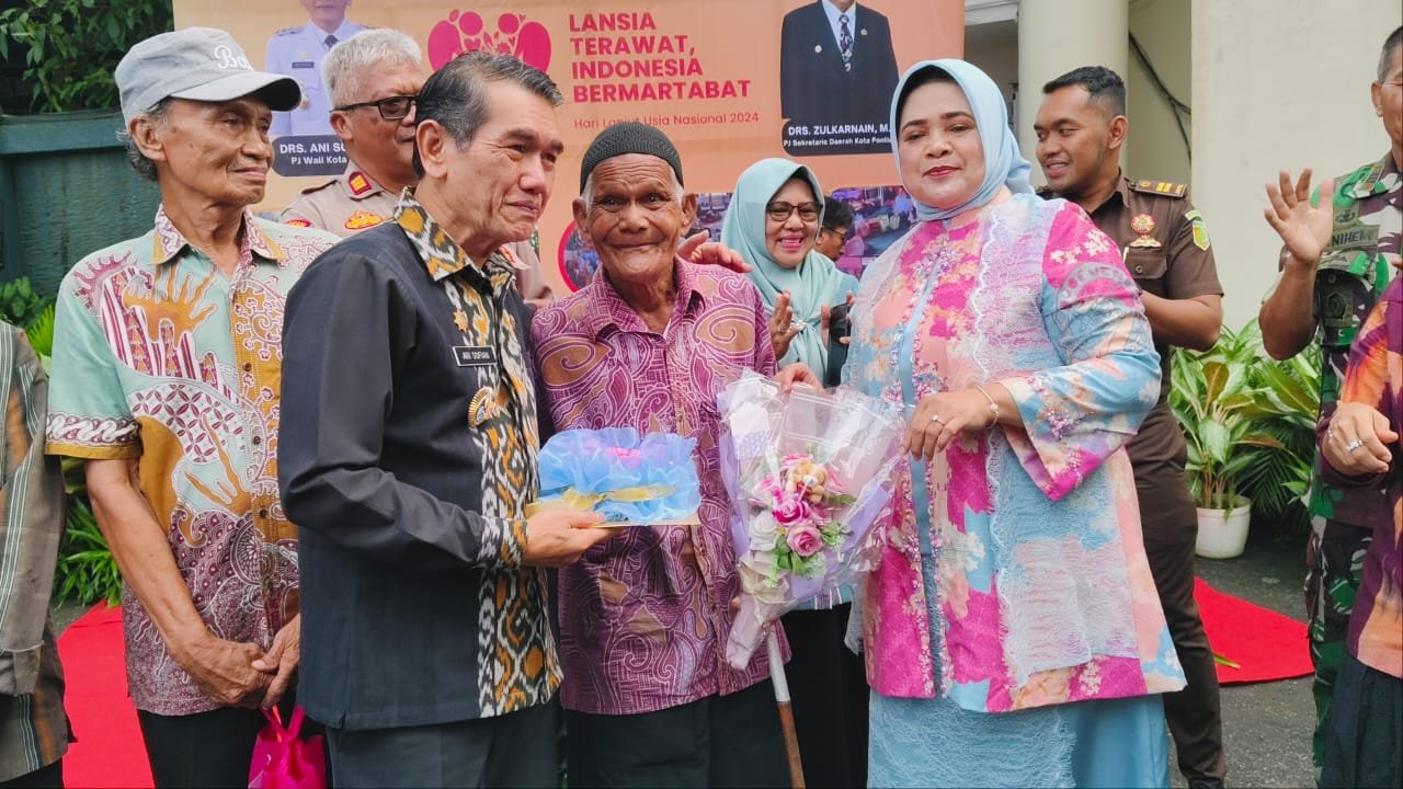 Peringatan Hari Lanjut Usia di Kota Pontianak, Ani Sofian Minta Lansia Tetap Produktif