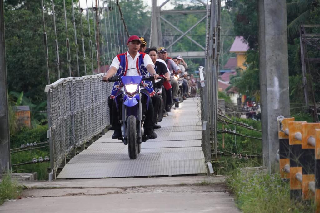 Gawai Dayak Ketemenggungan Suku Dayak Seberuang Ensilat