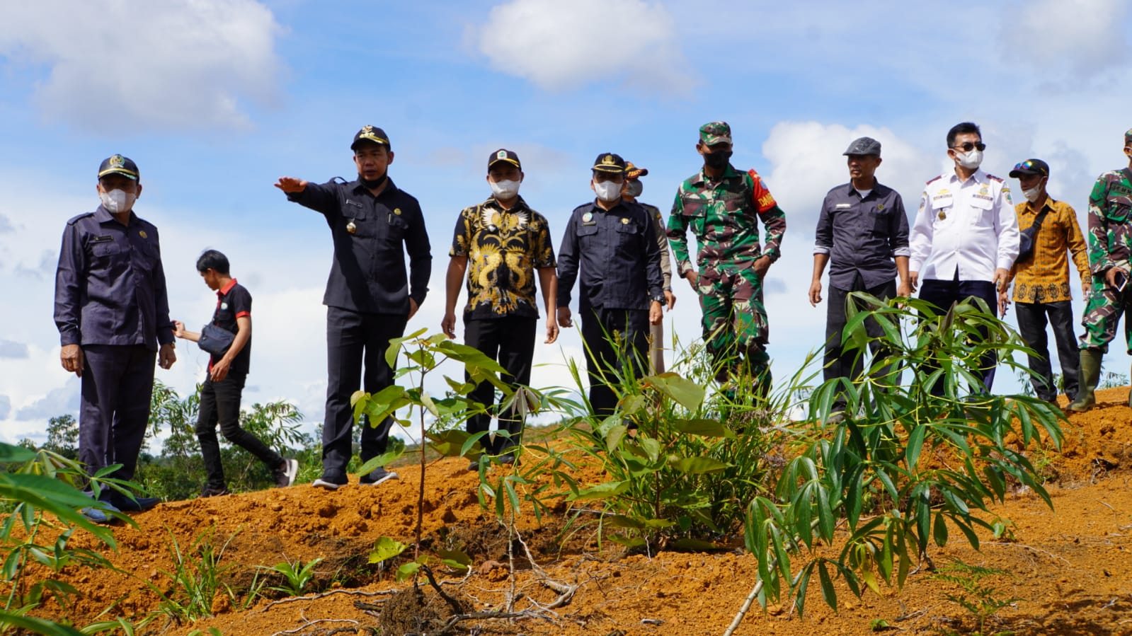 Bupati Kapuas Hulu Gerakkan Semua Lini Kembangkan Komoditas Singkong Selimbau
