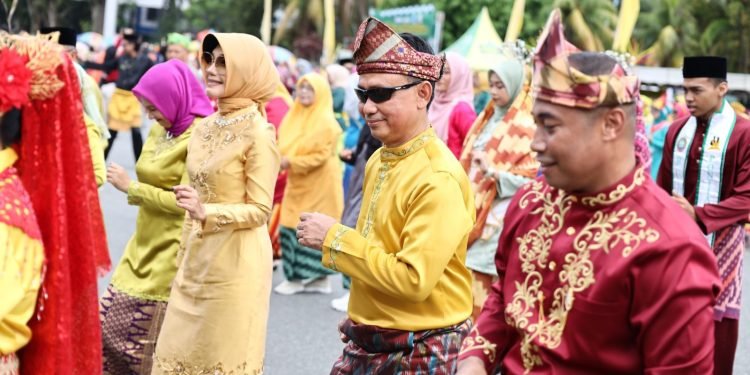 Jepin Massal Warnai Hari Jadi ke-254 Pontianak
