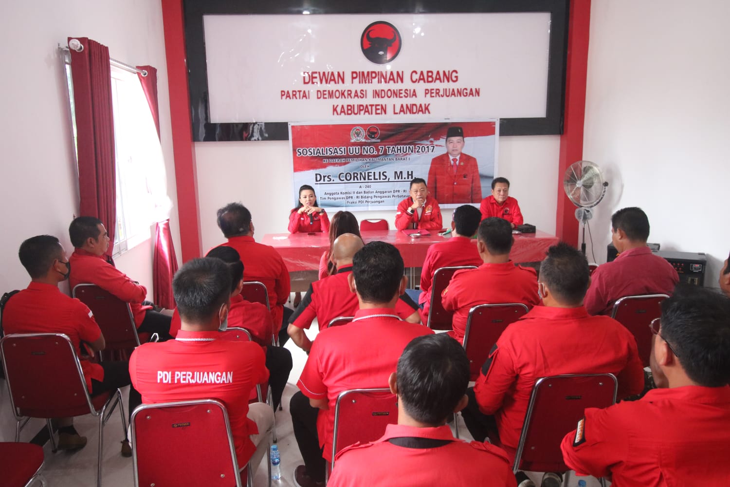 Sekretaris DPD PDIP Kalbar Mantapkan Konsolidasi Kader DPC Landak