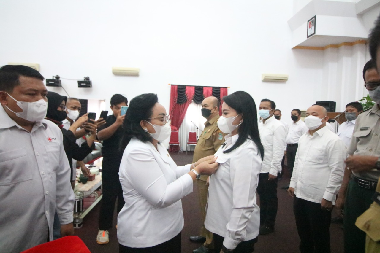 Pimpin PMI Kabupaten Landak, KMN: Relawan PMI Bersama Bantu Sesama