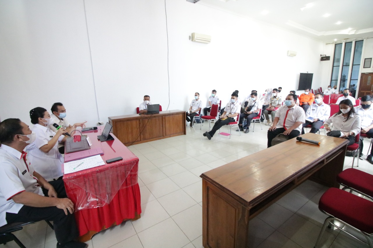 Dorong Seluruh OPD Landak Tingkatkan Pelayanan Informasi Online