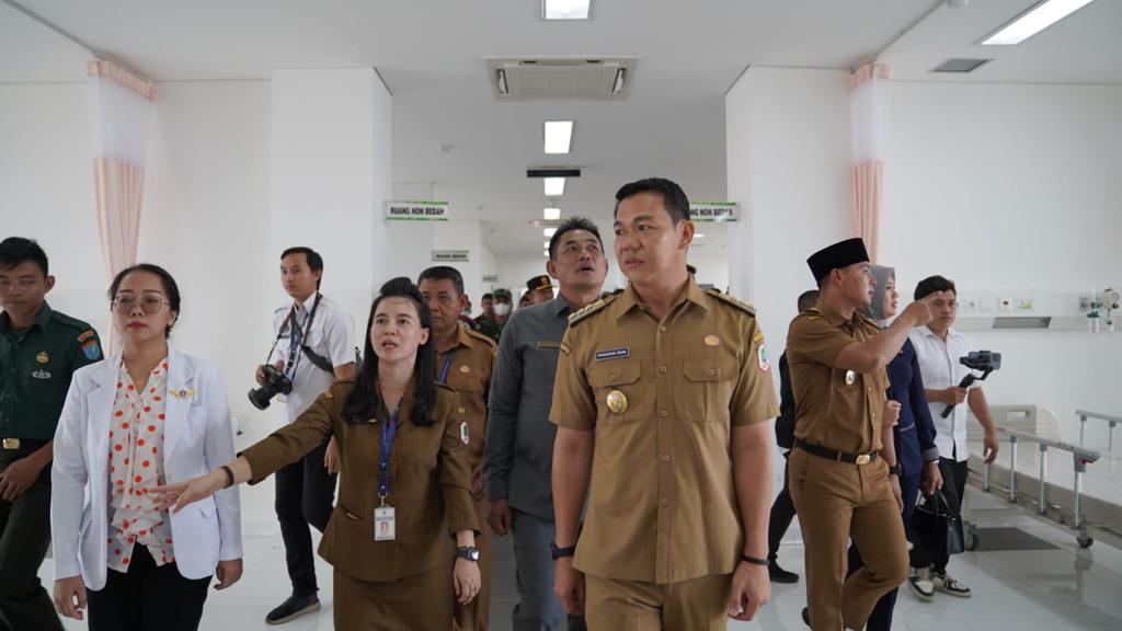 Bupati Kapuas Hulu Resmikan 2 Gedung Baru RSUD dr. Achmad Diponegoro Putussibau