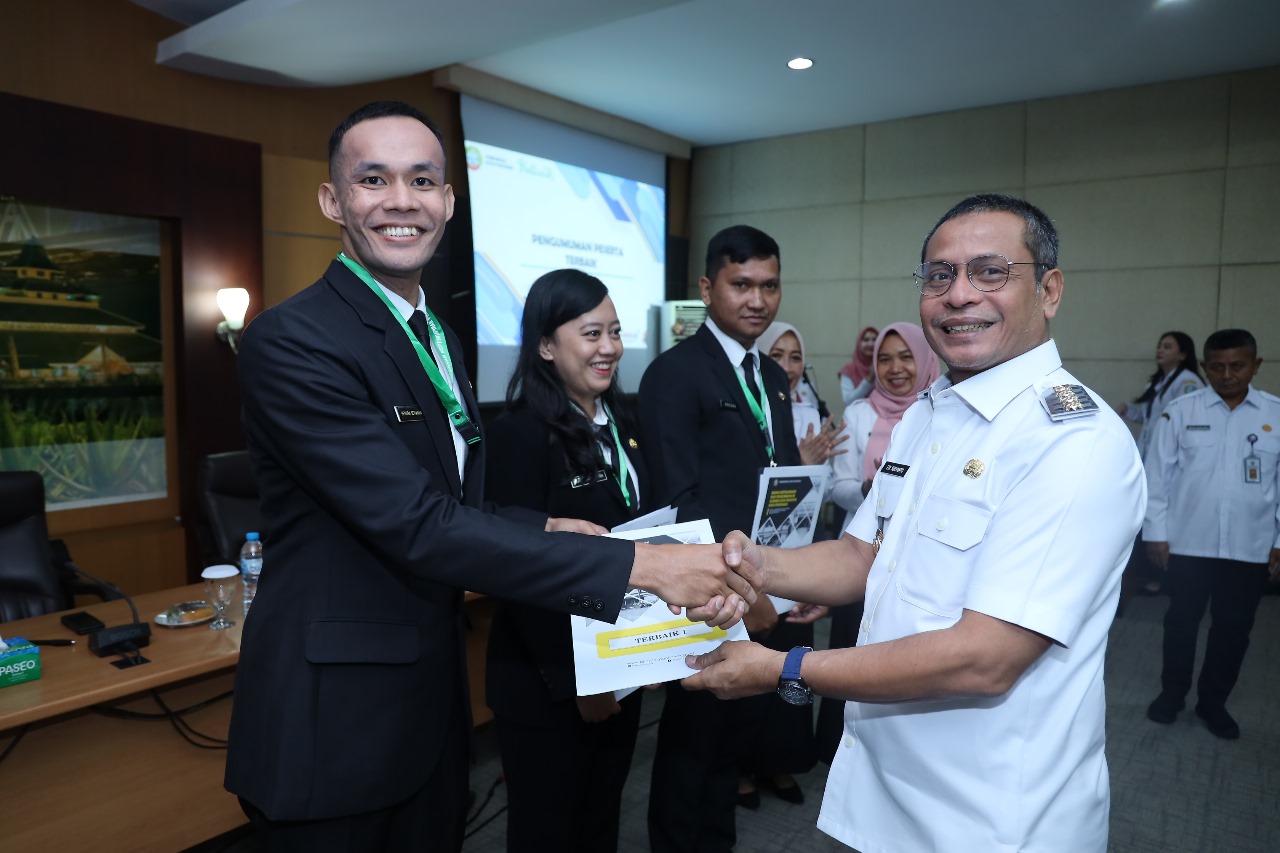 Penutupan PKP Angkatan XI Pemkot Pontianak