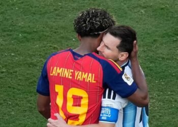 Lamine Yamal Hibur Lionel Messi Usai Argentina Gagal Juara Piala Dunia 2026