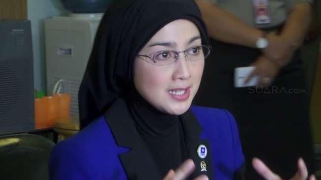 Ini Profil Desy Ratnasari
