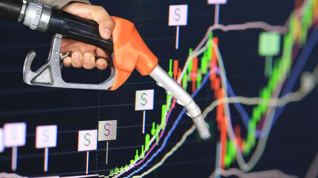 Selama Sepekan Harga Minyak Mentah Dunia Runtuh