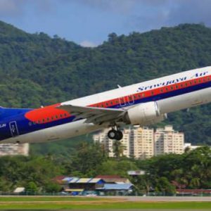 FlightRadar24: Sriwijaya Air SJ182 Pakai Pesawat Klasik Berusia 26 Tahun