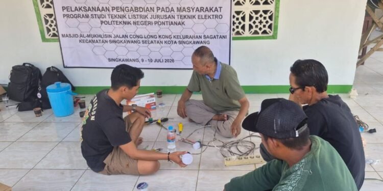 Polnep Terapkan Sistem Otomasi Listrik Hemat Energi di Masjid Al-Mukhlisin Singkawang